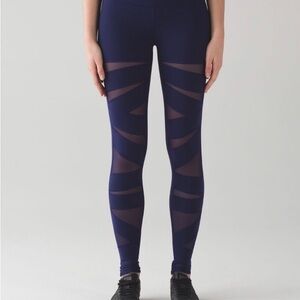 Lululemon Wunder Under Pant (Hi-Rise) (Tech Mesh)
Hero Blue
Size 6